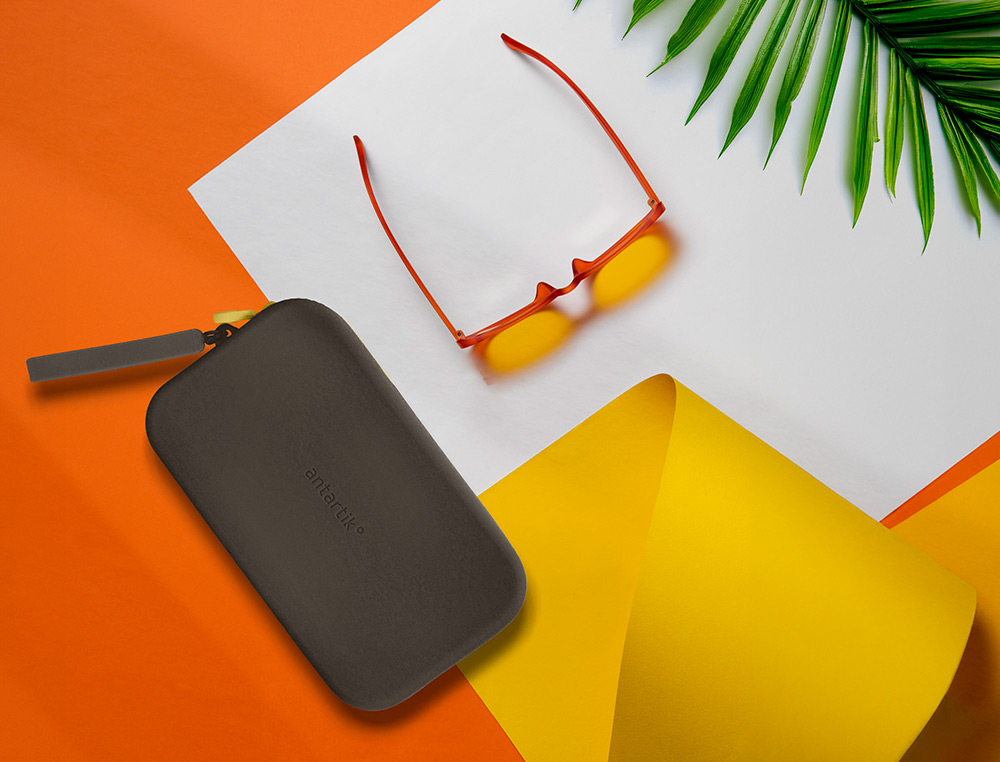 ESTUCHE PORTATODO ANTARTIK TROPICAL DIVE SILICONA SOFT RECTANGULAR 190X120X25 MM COLOR NEGRO